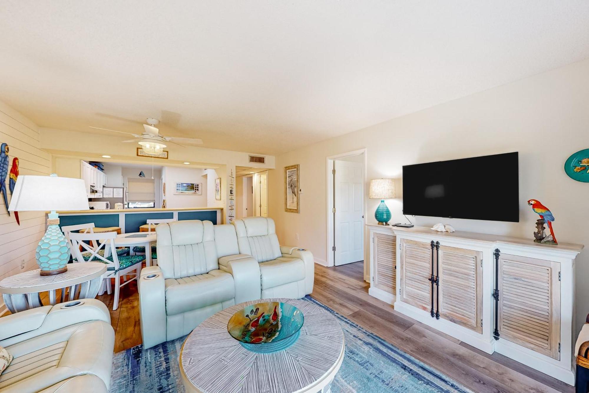 Edgewater Golf #1506 Apartment