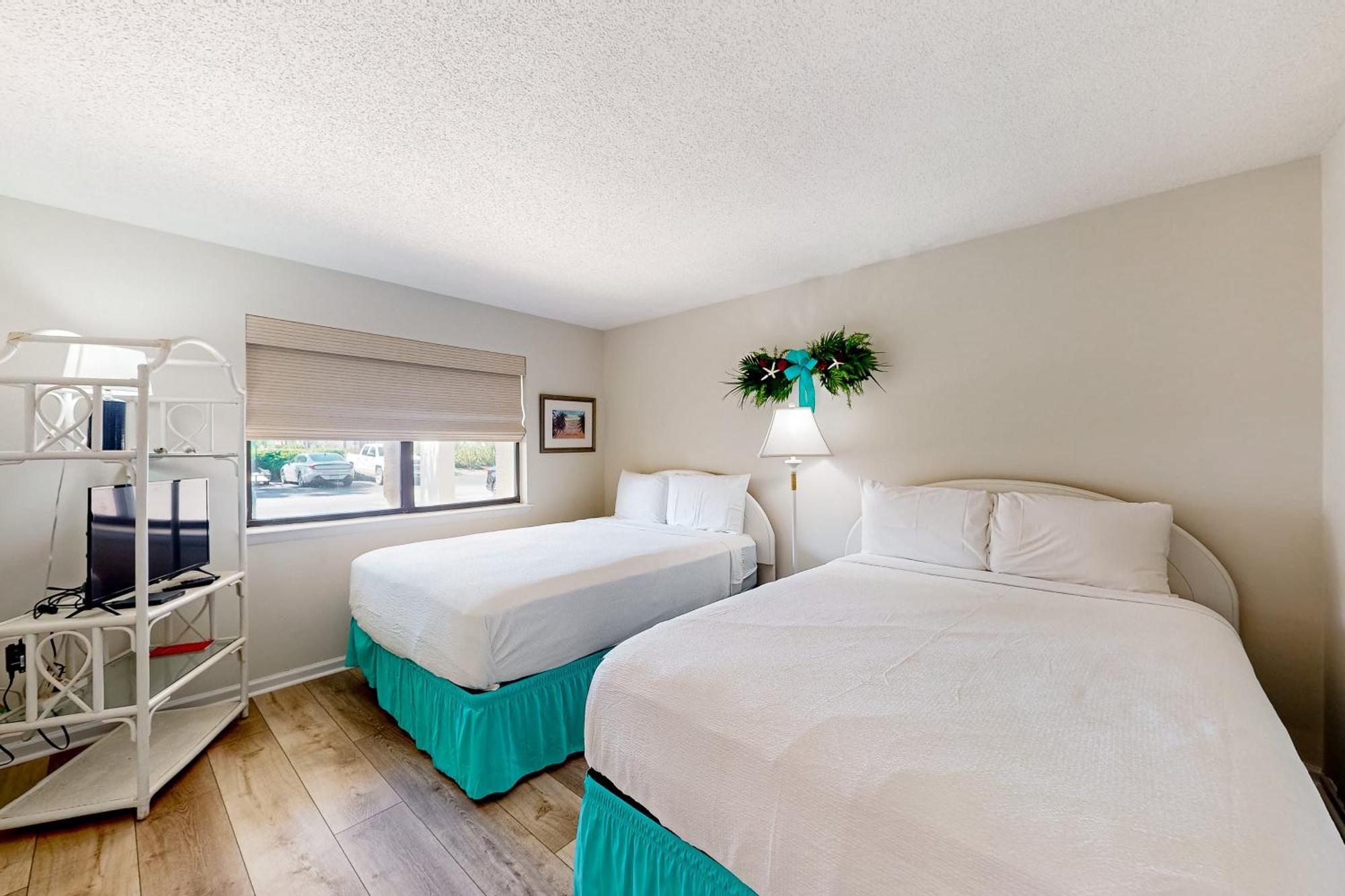 Edgewater Golf #1506 Apartment